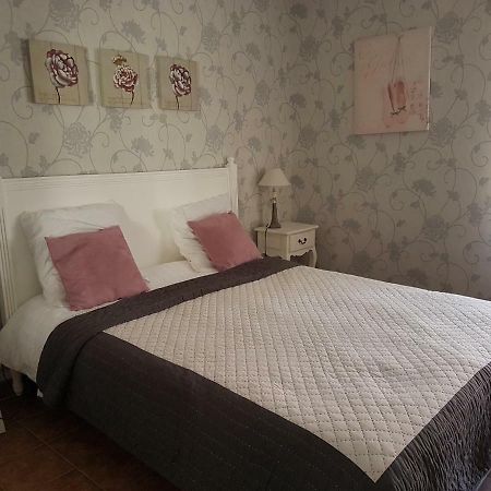 Bed and Breakfast Les Imperiales Boursault Экстерьер фото