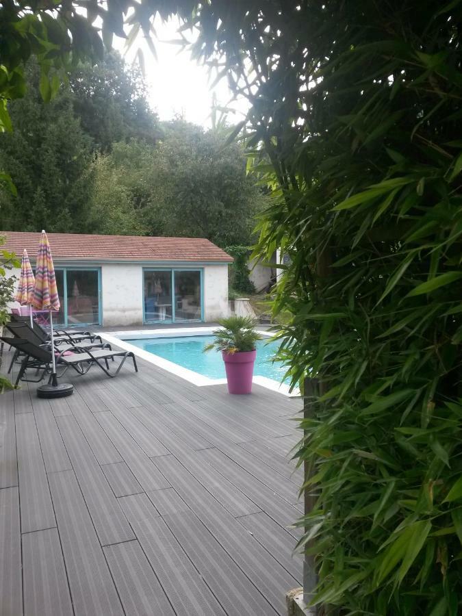 Bed and Breakfast Les Imperiales Boursault Экстерьер фото